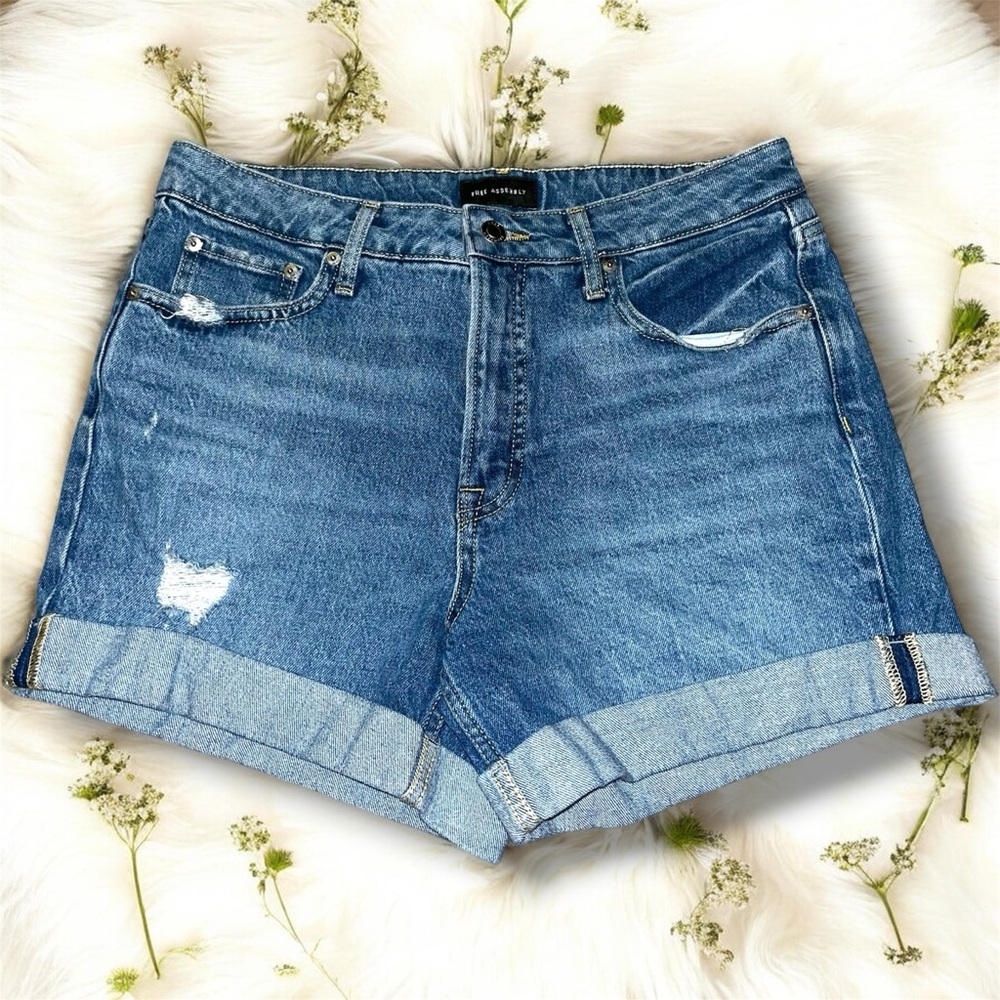 Free Assembly High-Rise Distressed Cuffed Denim Shorts - Size 10